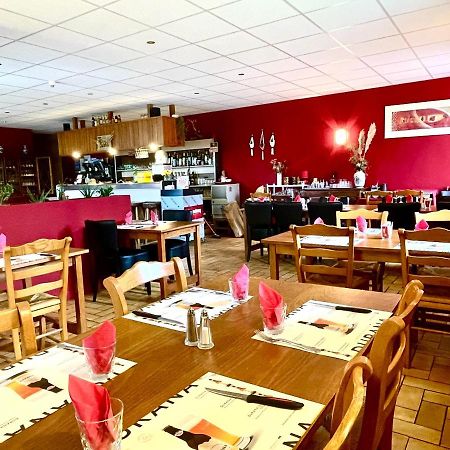 Auberge Le Beaulieu -Cantal Екстер'єр фото